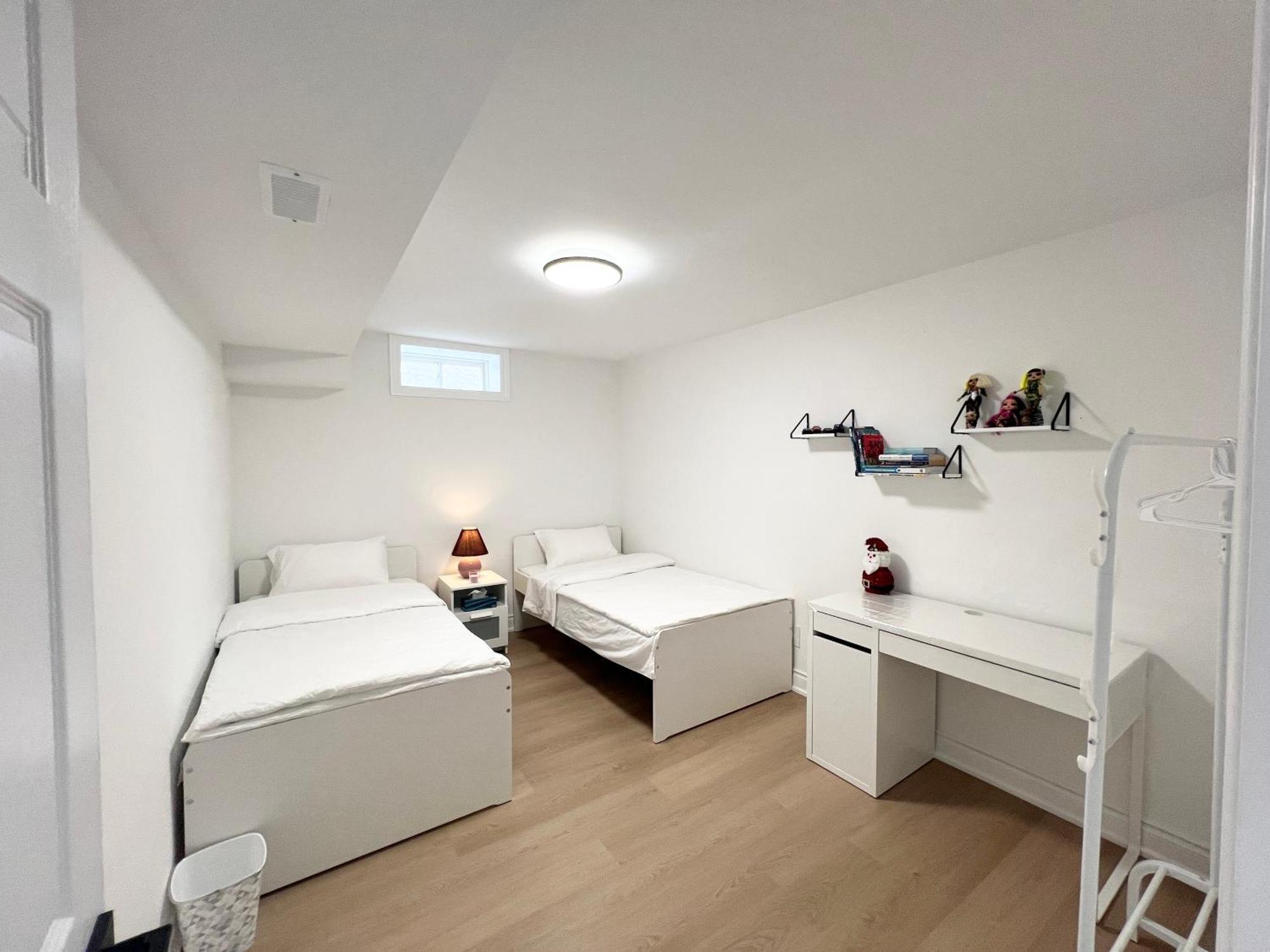Cozy, Brand-New, 2Bdr,Walkout Apt, Free Parking Richmond Hill Exterior foto