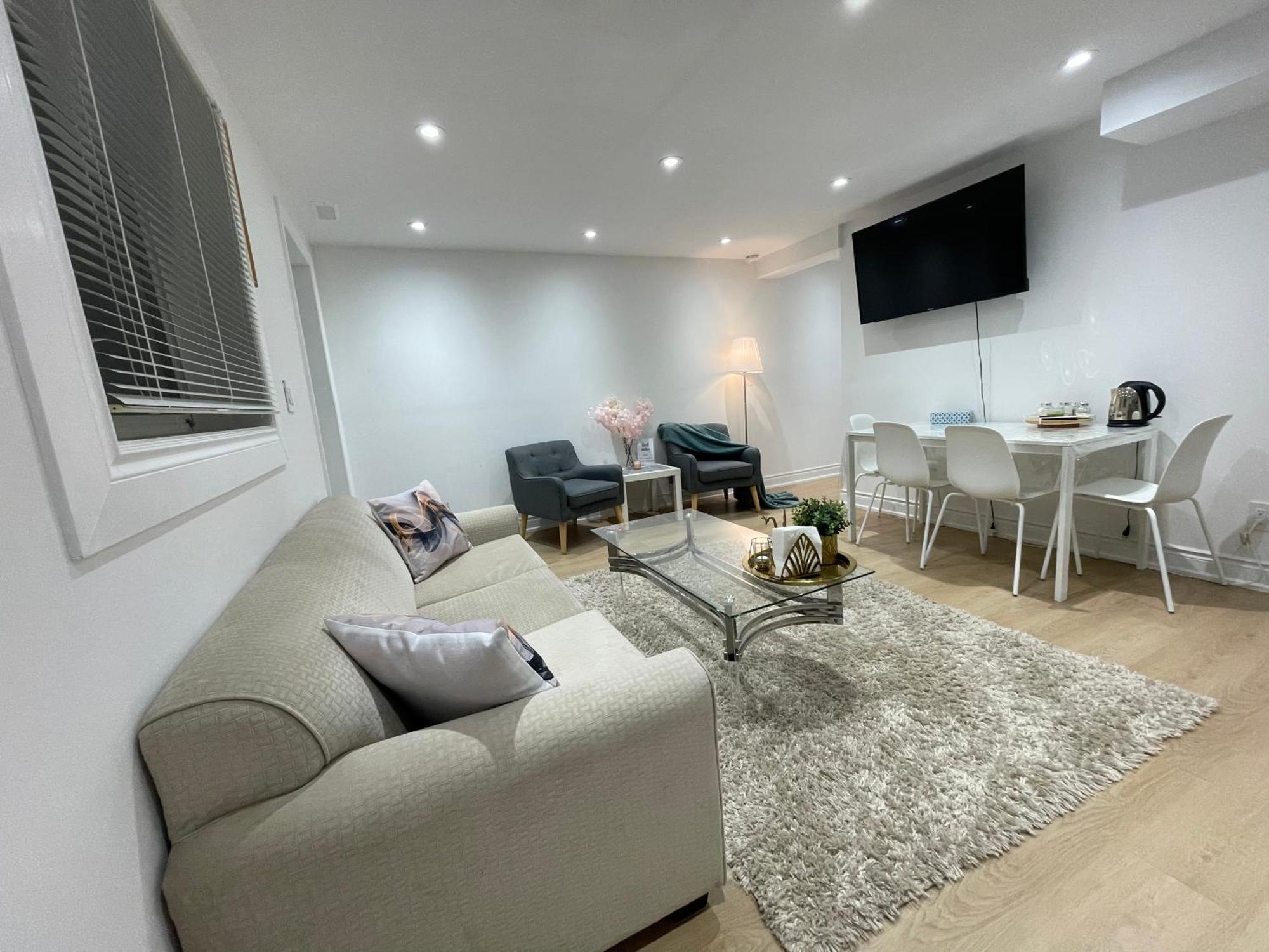 Cozy, Brand-New, 2Bdr,Walkout Apt, Free Parking Richmond Hill Exterior foto